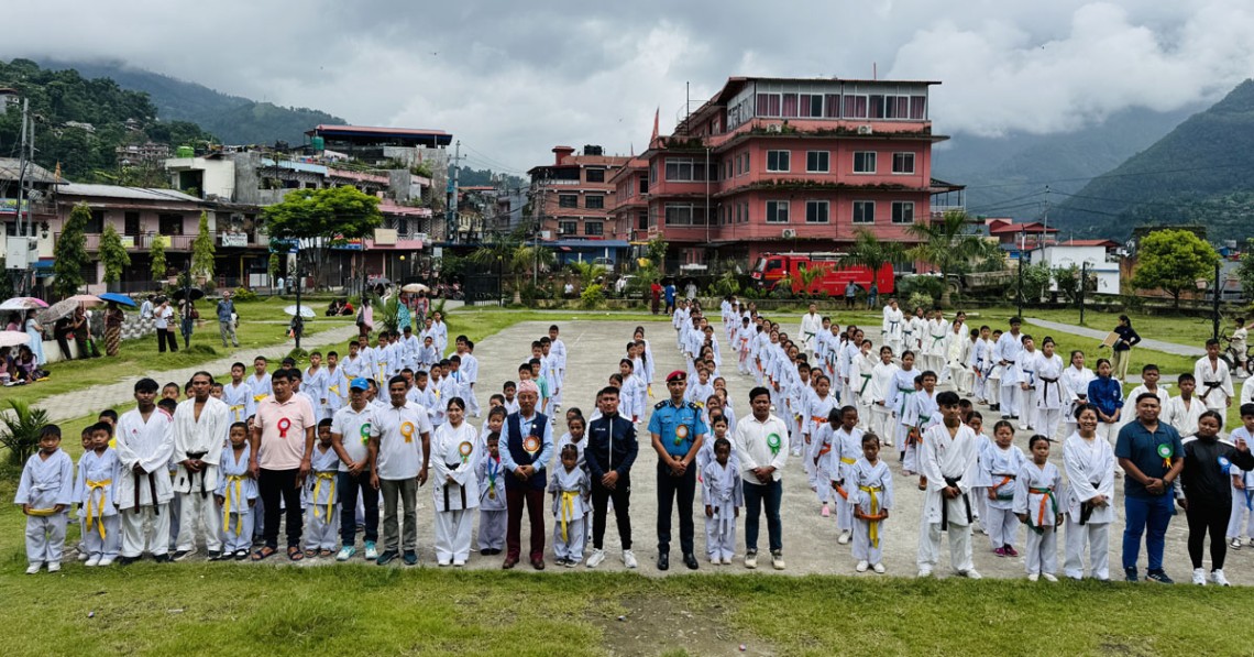 बेंसीशहरमा २२६ जना कराँते खेलाडीलाई बेल्ट प्रदान