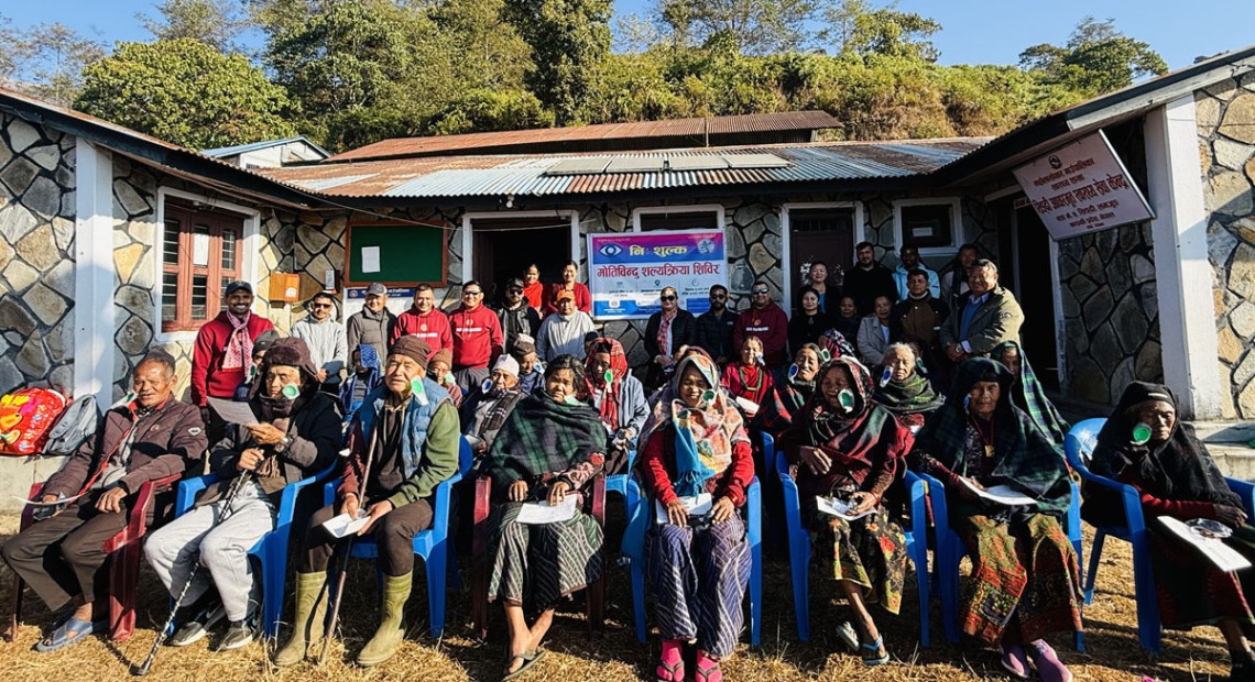 सिङ्दीको मोतिबिन्दू शल्यक्रिया शिविरमा ६७२ ले सेवा लिए