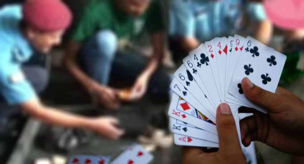 तास खेल्दै गर्दा लमजुङको भुलभुलेबाट ७ जना पक्राउ