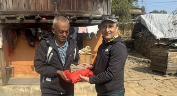 क्यान्सरपीडित पूर्वशिक्षक श्रेष्ठलाई बेलायतबाट सहयोग