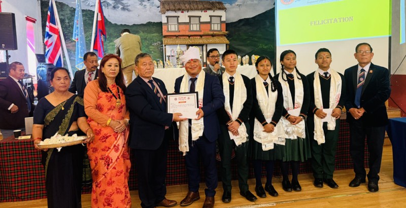 भूपू सैनिक आवासीय मावि बेंसीशहरका प्रिन्सीपल गुरुङ बेलायतमा सम्मानित