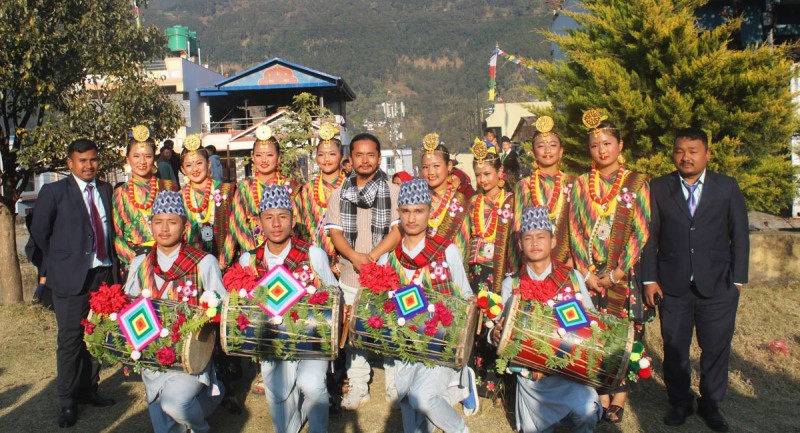 नृत्य प्रतियोगितामा ल्याण्ड स्टार प्रथम