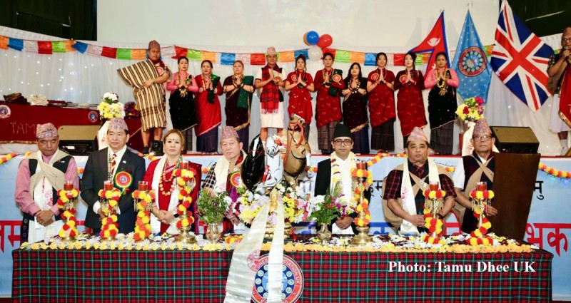 बेलायतमा तमु धीं यूकेले धुमधामसंग ल्होछार मनायो