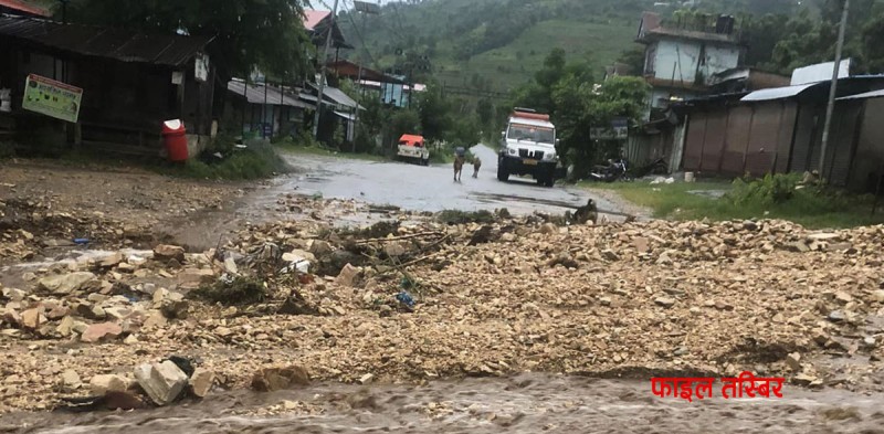 लमजुङ भित्रने र बाहिरिने सवारी साधन असोज १८–२० सम्मका लागि आवतजावत बन्द