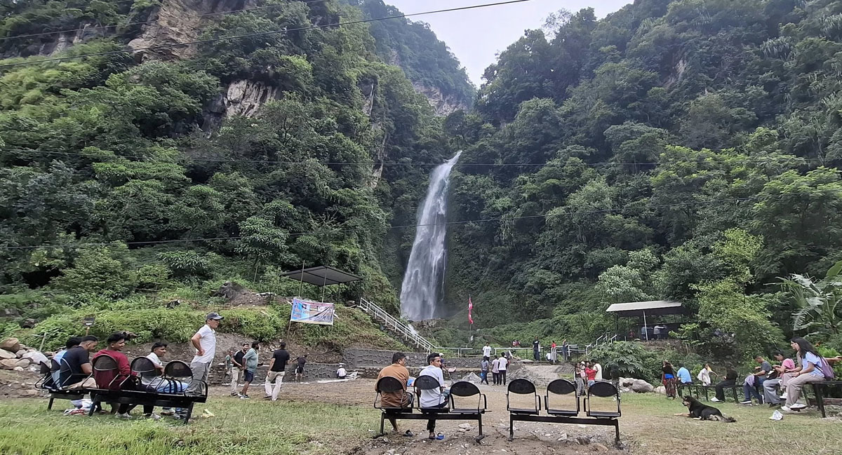 Hamkhola-Jharana-Tayari-1755661387.jpg